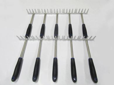 garden cultivator hoe