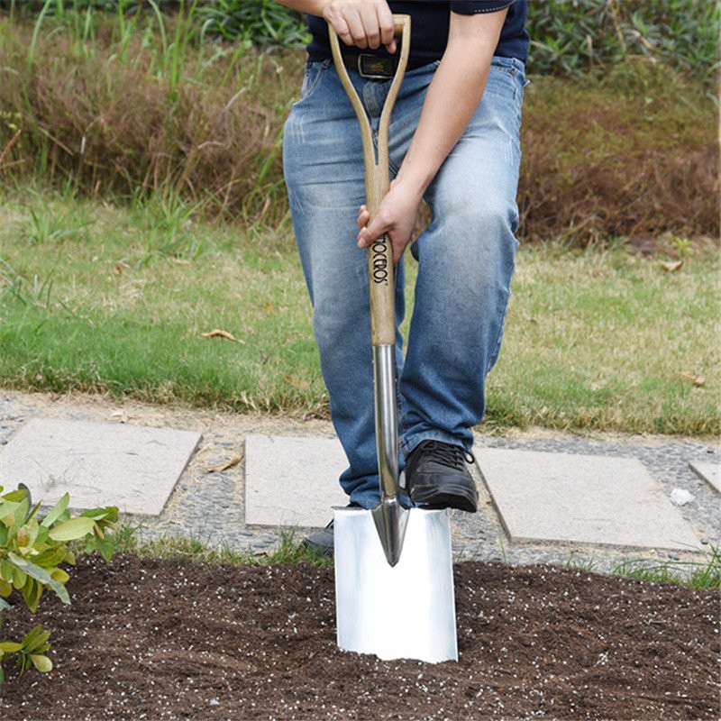 product-800-800 digging forks and spade