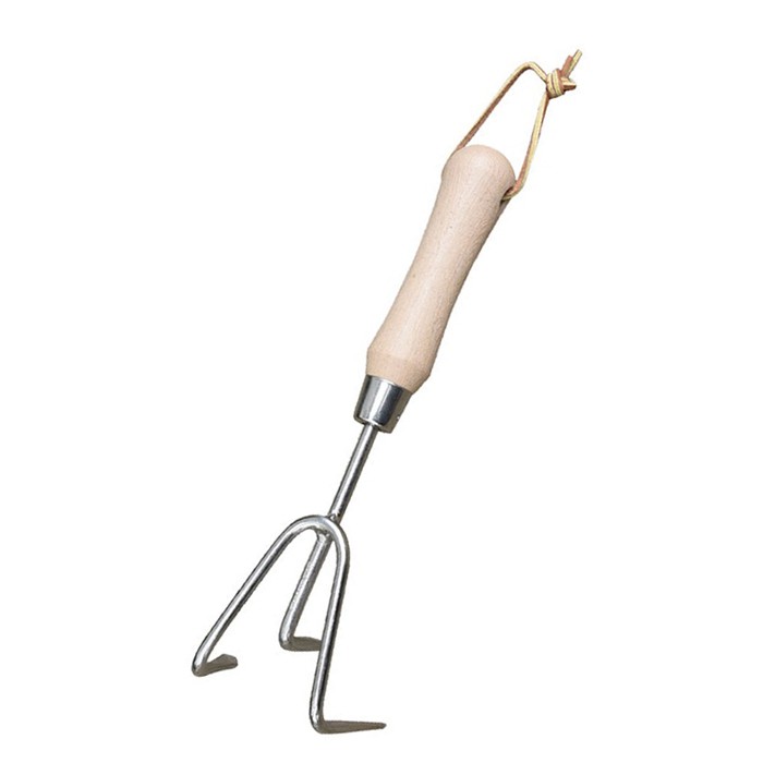 Kultivator s 3 zupca